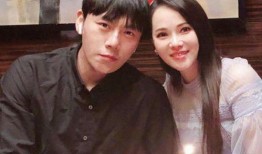 网红姐弟恋博主吃瓜,揭秘娱乐圈背后的情感纠葛