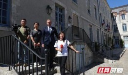 爆料五象某楼盘事件视频,揭秘背后真相！”