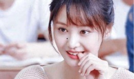 娱乐圈吃瓜妹小姐姐,揭秘吃瓜妹小姐姐的瓜界传奇